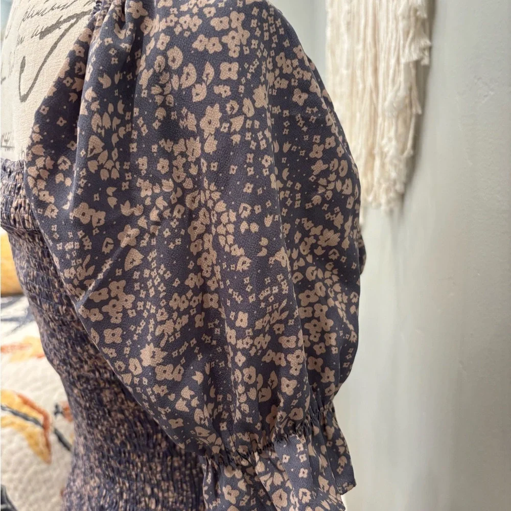 Chic Navy Floral Mini Dress - Picture 5 of 7